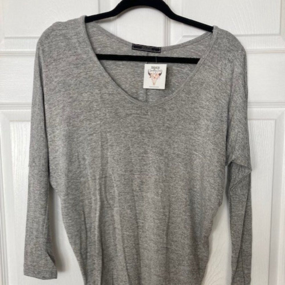 BRAND NEW w. TAGS 3/4 Length Top